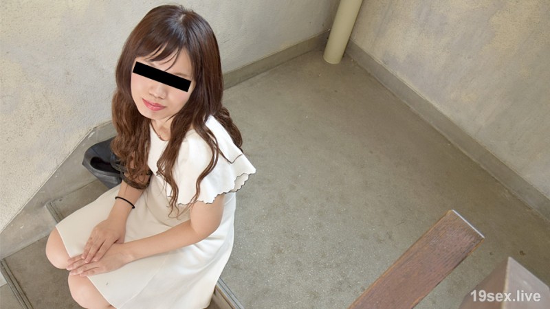 앙케이트라는 명목으로 헌팅하고 최후는 갓 질내 사정했습니다.
