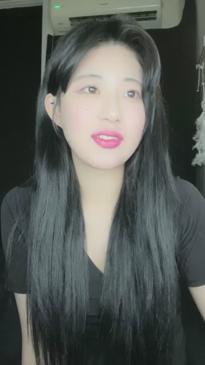 돌발 팬티내리고 뒤태노출녀